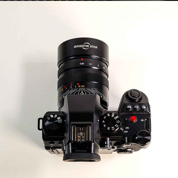 50mm Full Frame Large Aperture Manual Focus Mirrorless
